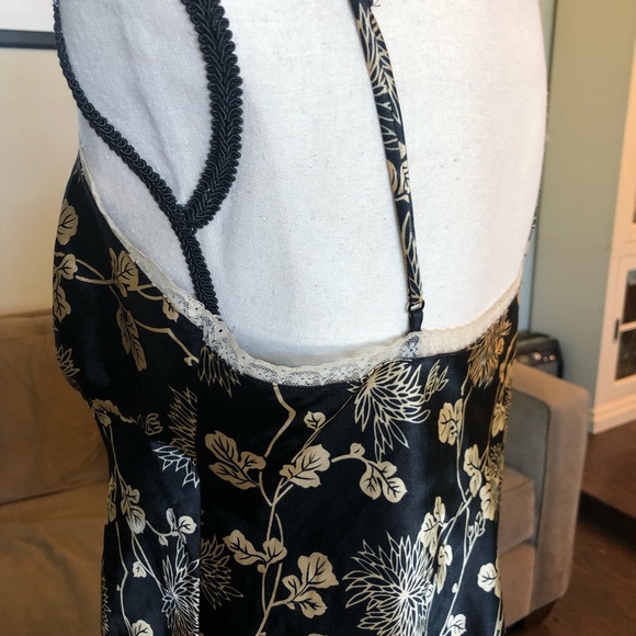 Victoria’s Secret gold and black nightie-Medium - Picture 4 of 6